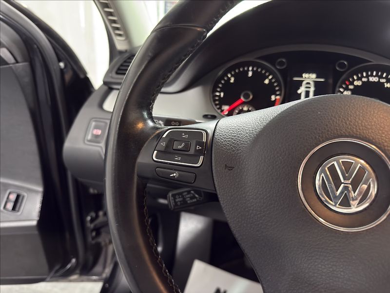 Volkswagen Passat 2,0   TDI 103KW BEZ KOROZE TOP - fotka 12 z 40