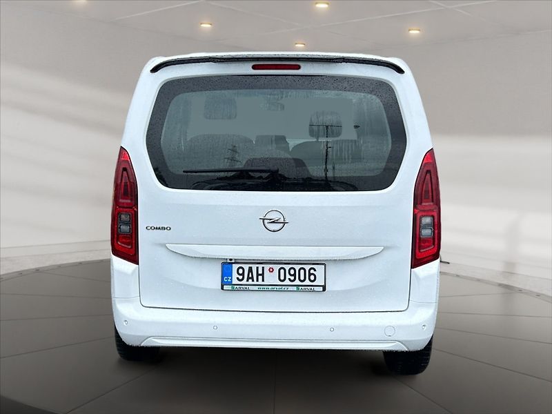 Opel Combo 1,5 CDTI 96 Edition Plus - fotka 5 z 11