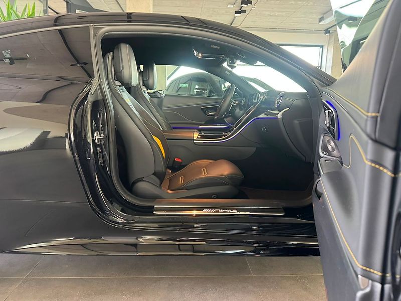 Mercedes-Benz CLE AMG 53 4MATIC+ - fotka 16 z 19