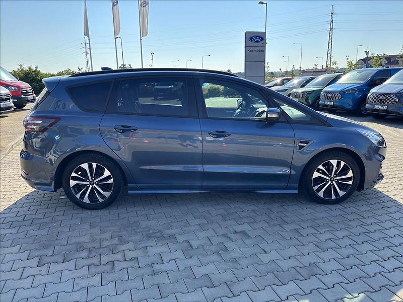 Ford S-MAX 2,5 HEV ST-Line 140kW - fotka 6 z 55