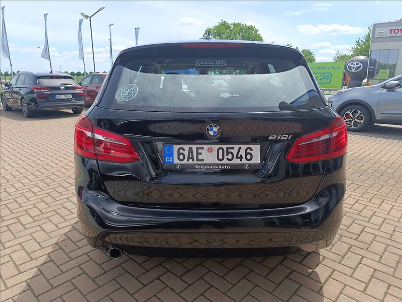 BMW Řada 2 1,5 218i Automat Active tourer - fotka 6 z 22