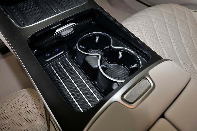Mercedes-Benz Třídy S (2026) 450 d 4MATIC AMG, Burmester 4D - fotka 16 z 19