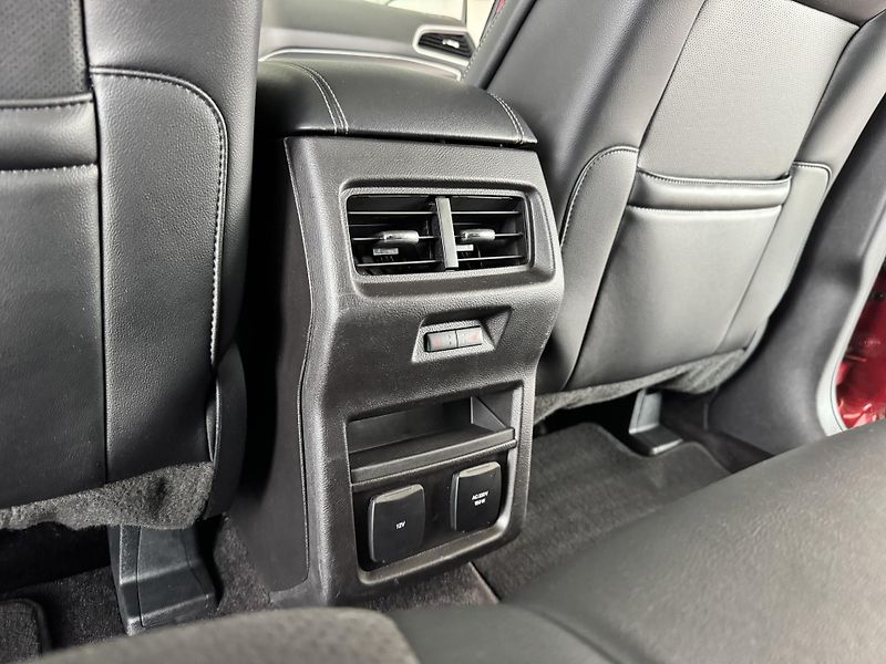 Ford Edge 2,0Bi-TDCi 4x4*REZERVACE! - fotka 37 z 43