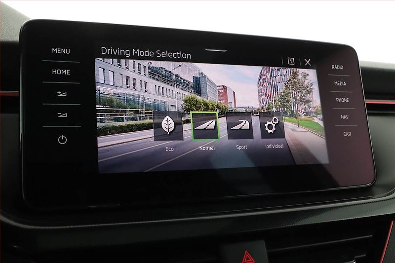 Škoda Kamiq (2021) Monte Carlo 1.5 TSI - fotka 15 z 21