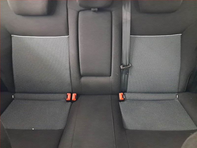 Ford Mondeo (2010) 2.0 TDCi, udržované - fotka 10 z 15