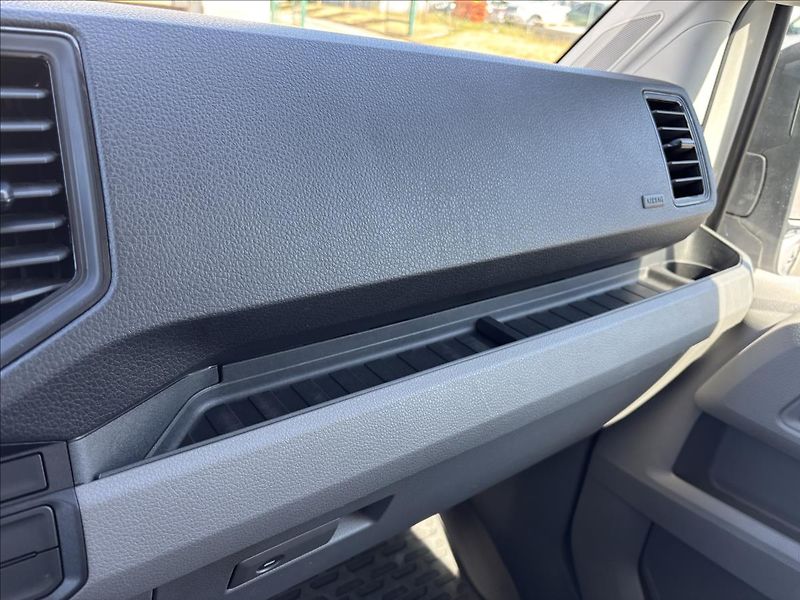 Volkswagen Crafter 2,0 TDI 130kW dlouhy rozvor L4 - fotka 33 z 35