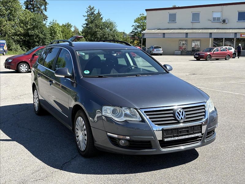 Volkswagen Passat 1,4 TSi 90kW DSG,Výhřev,Tažné - fotka 27 z 28