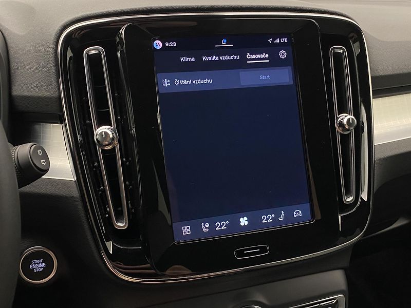 Volvo XC40 (2026) B3 AUT DARK PLUS - fotka 42 z 59