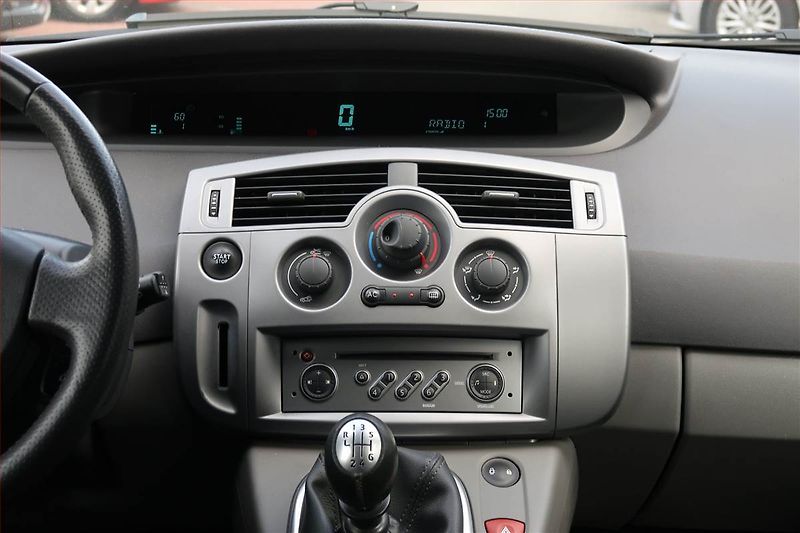 Renault Scénic (2009) 1.4 16V, ČR,1.maj, po STK - fotka 12 z 14