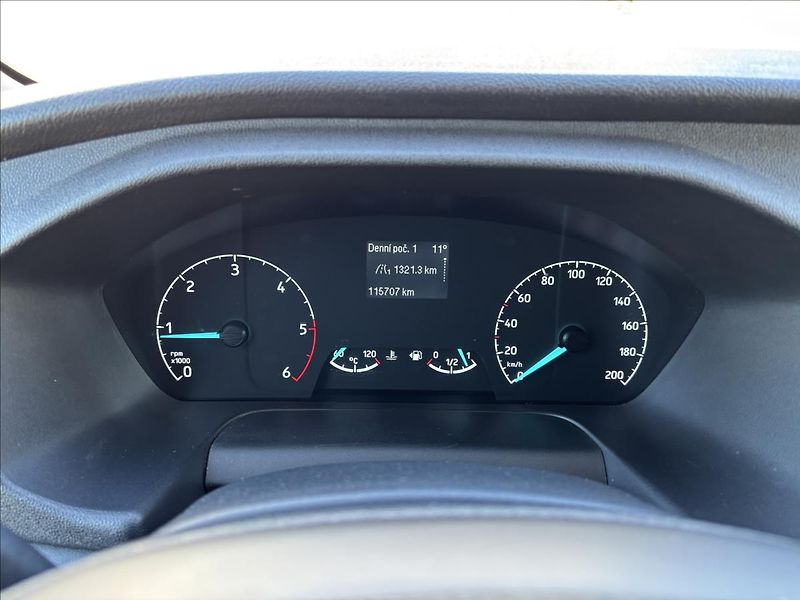 Ford Transit 2,0 EcoBlue Mhev 96kW K.Van L2 - fotka 22 z 33