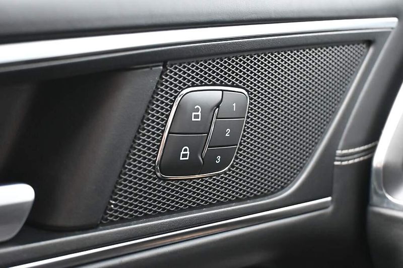 Ford S-MAX (2019) 2.0 VIGNALE LED ACC Tažné Masá - fotka 32 z 39