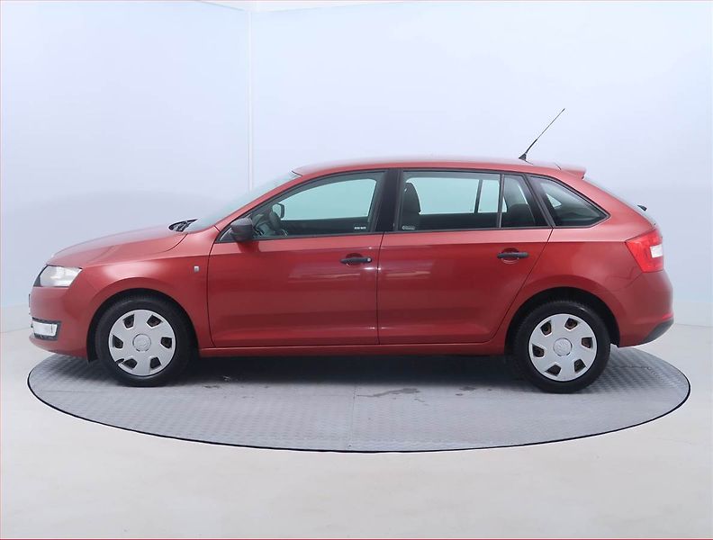 Škoda Rapid (2014) Spaceback 1.2 TSI - fotka 3 z 14