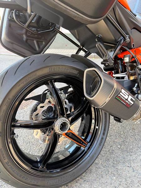 KTM 1290 Super Duke R (2021) 2021 - fotka 3 z 7