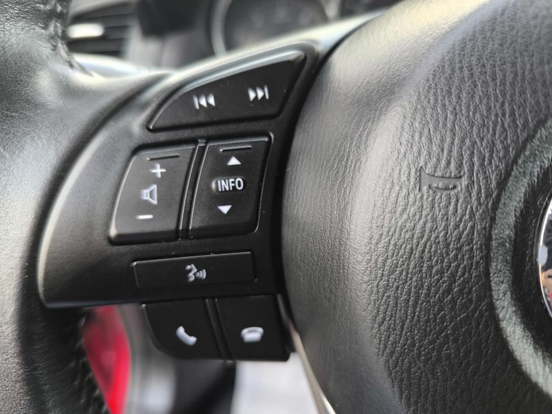 Mazda CX-5 2.2 4x4 TAŽNÉ, DOLOŽENÉ KM - fotka 21 z 39