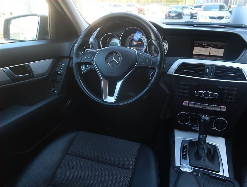 Mercedes-Benz Třídy C (2012) Avantgarde C 220 CDI, Automat - fotka 7 z 20
