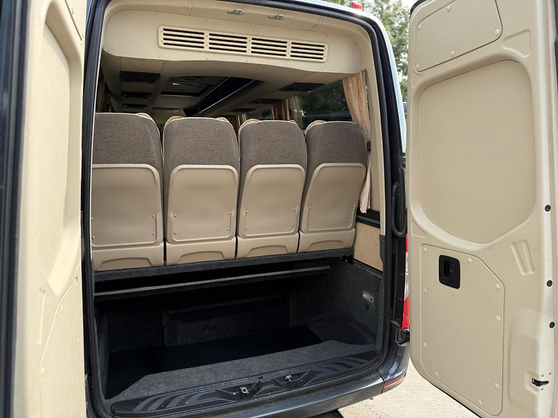 Mercedes-Benz (2025) Sprinter 519 CDI XXL Panorama - fotka 12 z 12
