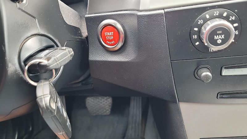 BMW Řada 5 525iA  - fotka 25 z 25