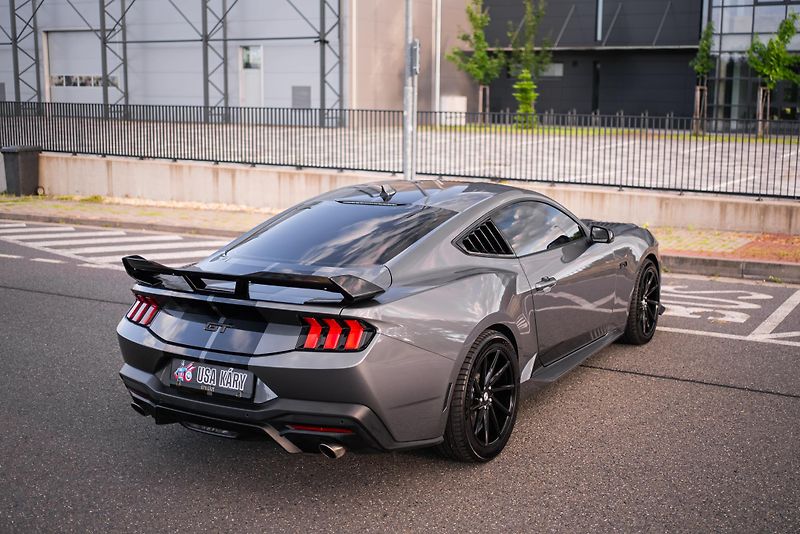 Ford Mustang (2024) GT 5.0 V8 DPH - fotka 5 z 22