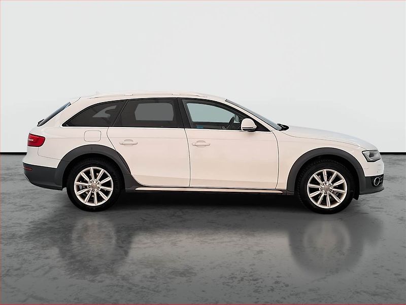 Audi A4 Allroad (2012) 2.0 TDI, 4X4, Automat - fotka 6 z 20