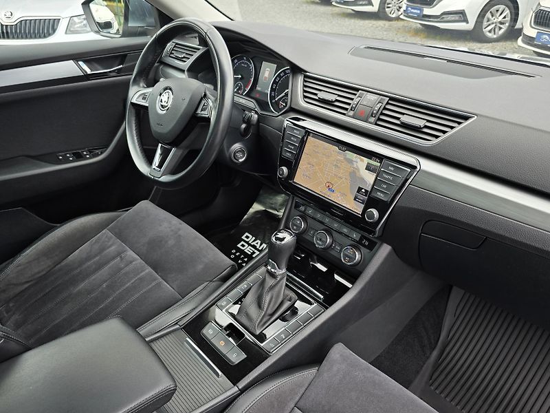 Škoda Superb 140KW DSG WEBASTO PANORAMA  - fotka 19 z 35