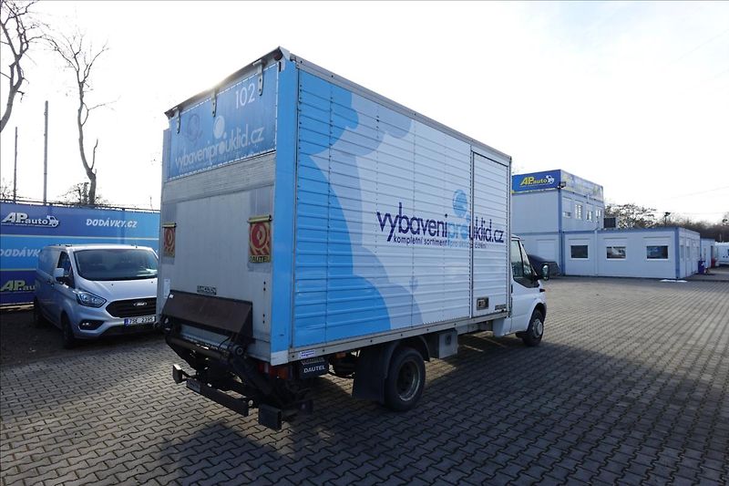Ford Transit 2,4 TDCi  SKŘÍŇ ČELO - fotka 8 z 30