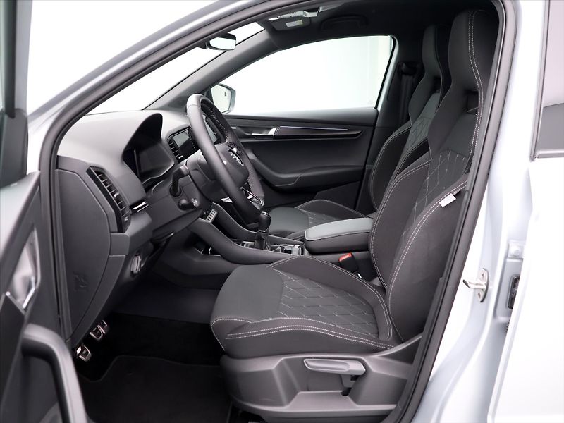 Škoda Karoq 1,5 TSI 110kW Sportline CZ Taž - fotka 11 z 29