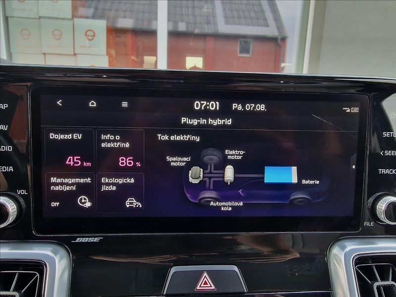 Kia Sorento 1.6T-GDi PHEV 4x4 Premium, ČR - fotka 28 z 50