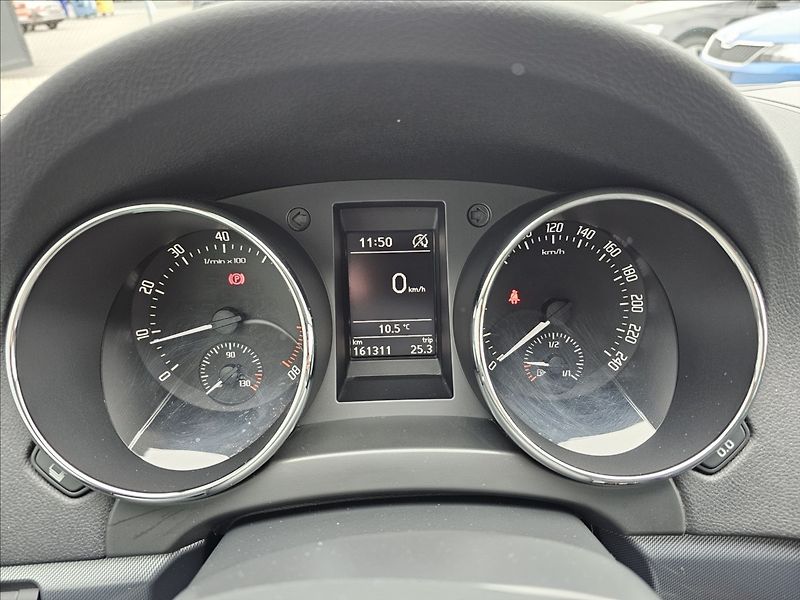 Škoda Yeti 1,4 TSi 90KW Adventure NAVI TZ - fotka 15 z 44