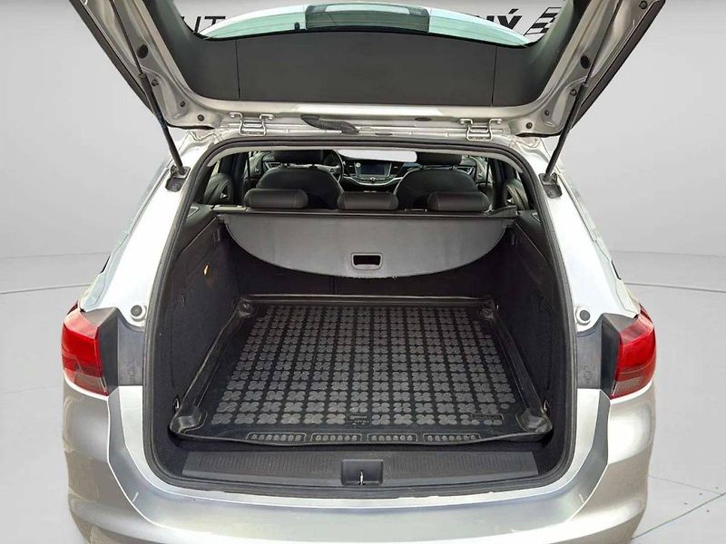 Opel Astra Elegance Sports Tourer F 15 DV - fotka 20 z 24