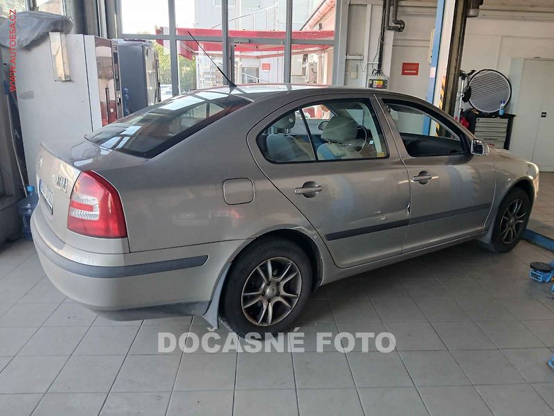 Škoda Octavia (2007) 1.6MPi - fotka 3 z 3
