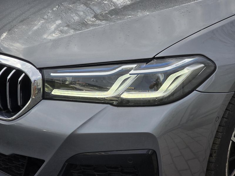 BMW Řada 5  520d xDrive (140 kW) 4x4 AUT - fotka 8 z 8
