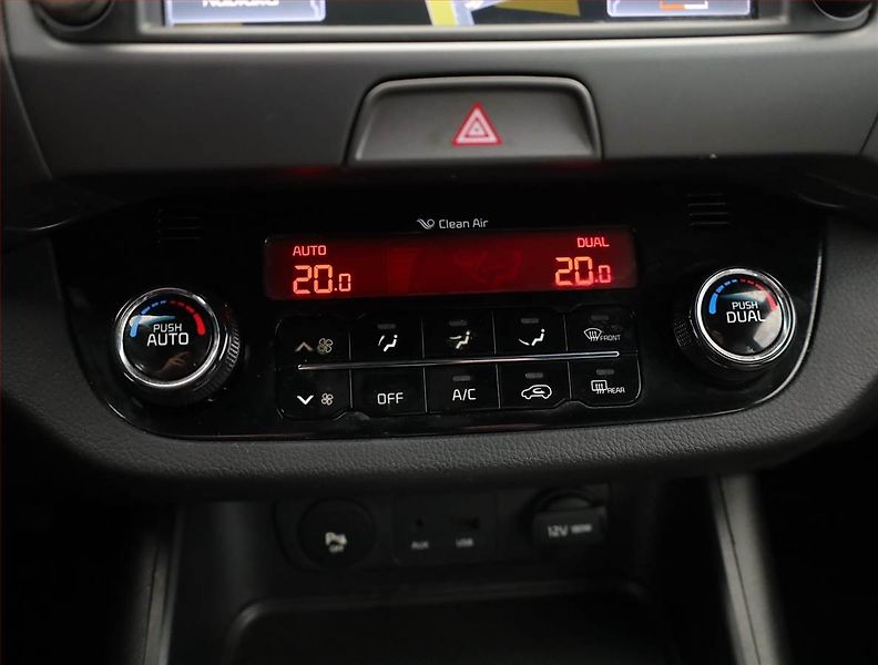 Kia Sportage (2015) 1.6 GDI, LPG, ČR,1.maj - fotka 10 z 19