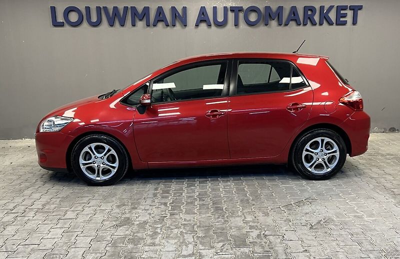 Toyota Auris 1,6 VVTi Luna - fotka 3 z 16