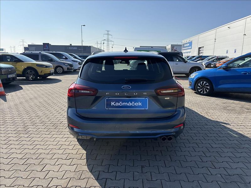 Ford Focus 1,0 EcoBoost  92kW ST-Line - fotka 4 z 28