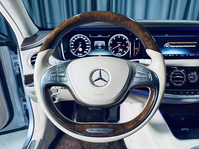 Mercedes-Benz Třídy S (2015) S600*Maybach*V12  - fotka 25 z 49