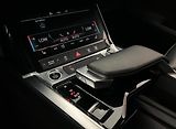 Audi Q8 e-tron 55 Q Kamera Tažné LED Vzduch  - náhled 20