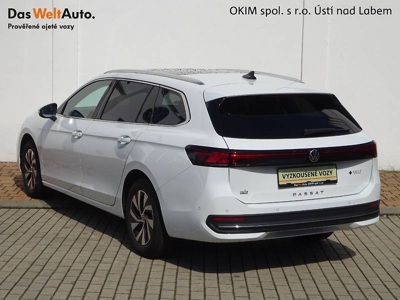 Volkswagen Passat (2024) 2,0 TDi/ 110kW DSG  Business - fotka 7 z 29