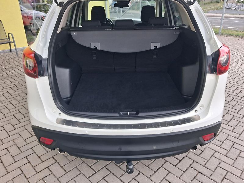 Mazda CX-5 (2016) 2,2 SKYACTIV 4x4 NAVI SERVISKA - fotka 13 z 37
