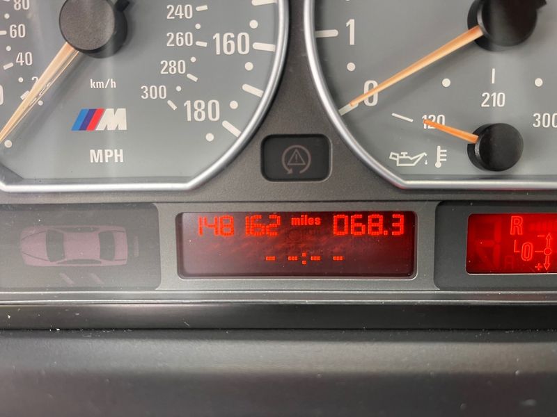 BMW M3 (2002) 3.2 i Kabrio 252 Kw - fotka 10 z 14