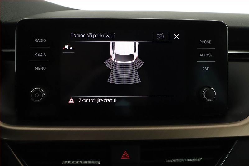 Škoda Scala (2023) Style 1.0 TSI, ČR,1.maj - fotka 10 z 19