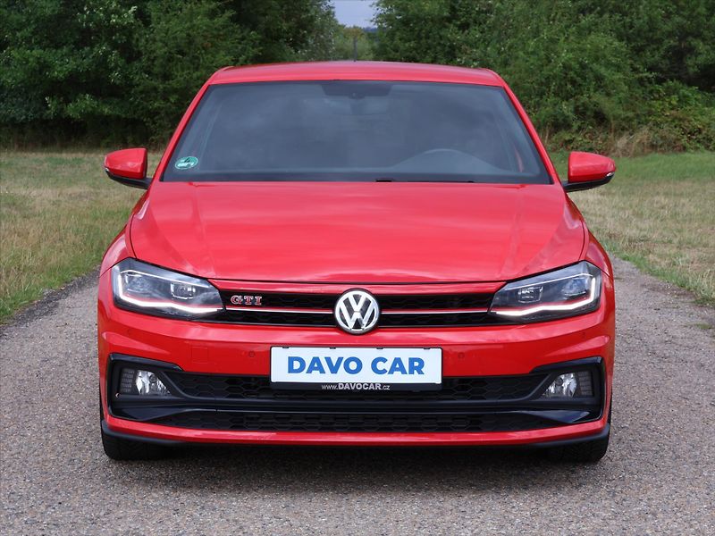 Volkswagen Polo 2,0 TSI GTI 147kW DSG LED Beat - fotka 2 z 28