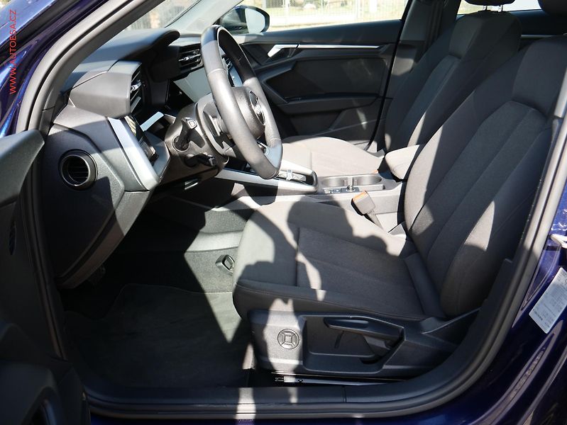 Audi A3 (2022) 1.5 TFSi, AT, STK11/27 - fotka 9 z 20