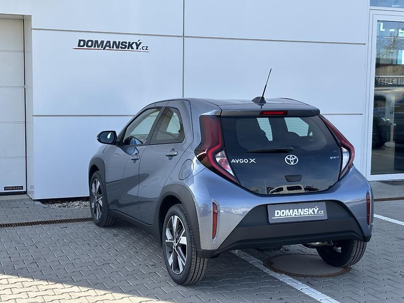 Toyota Aygo (2026) LIMITED EDITION 1,5 HEV AT - fotka 3 z 14