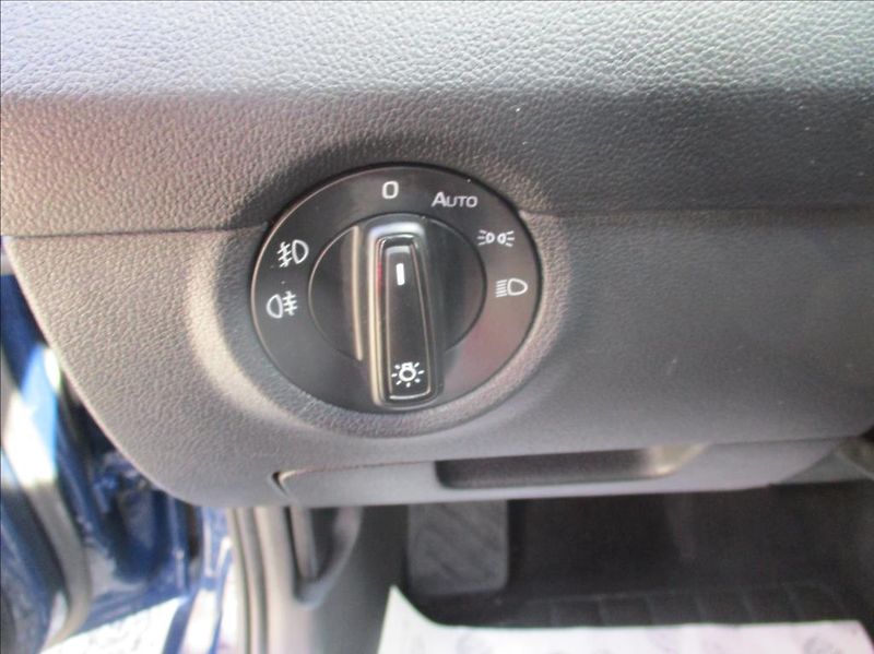Škoda Octavia 1,6 TDI, Eleg, ZAMLUVENA - fotka 21 z 32