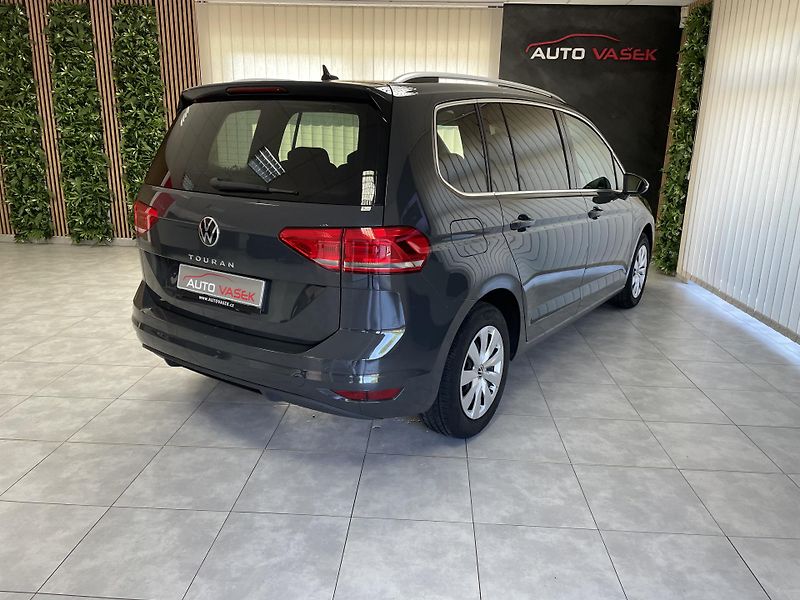 Volkswagen Touran 1.5 TSi 110 kW REZERVACE  - fotka 11 z 25