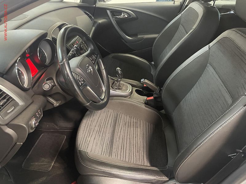 Opel Astra (2016) 1.6 CDTi, ČR, STK3/28 - fotka 9 z 15