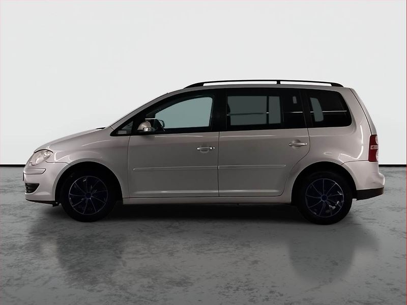 Volkswagen Touran (2007) 1.9 TDI, 7 míst, po STK, Tažné - fotka 3 z 17