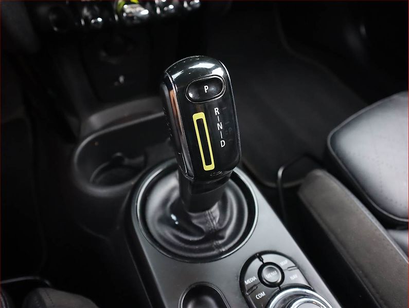 Mini Ostatní (2021) Cooper SE 32 kWh, SoH 96% - fotka 13 z 22