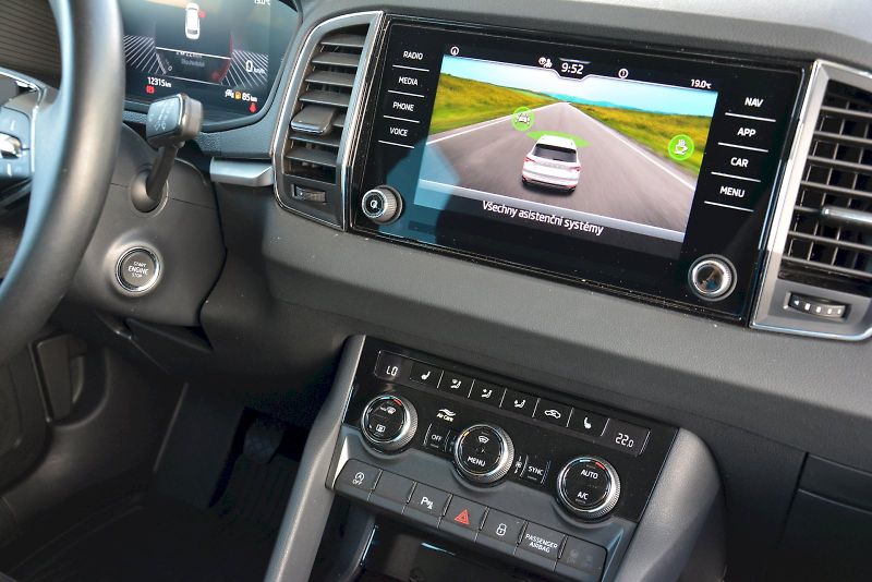 Škoda Karoq (2024) 1.5 TSI 110 kW Ambition PLUS - fotka 17 z 21