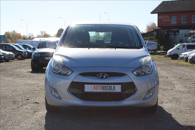 Hyundai ix20 1,4 i  ČR, DIG. KLIMA, ASR - fotka 2 z 25